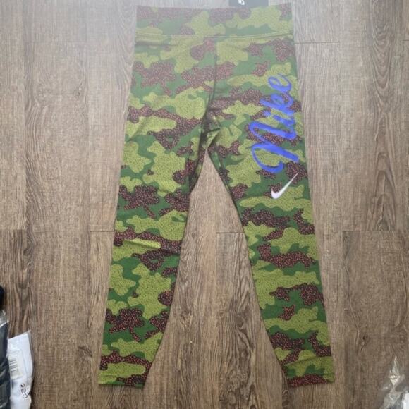 Nike Camo Leg-A-See leggings - Picture 6 of 13